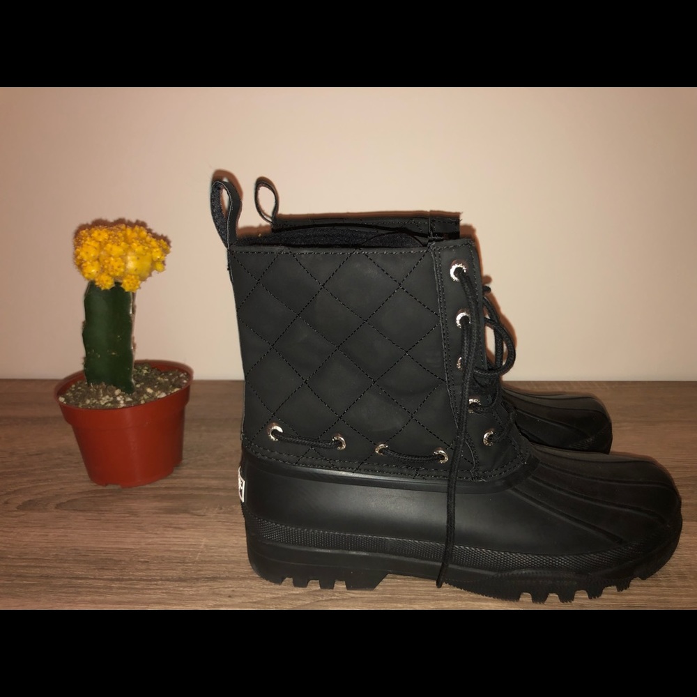 Black boots